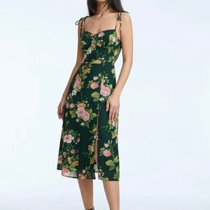 Commense Floral Bloom Contour Midi Dress M/L